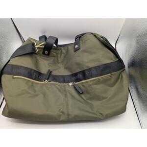 Steve Madden Overnight Travel Duffle Gym Shoulder Bag Small Bag included